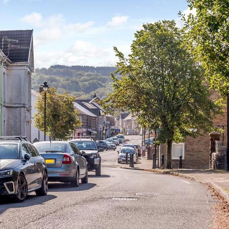 Waters Edge Apartment Ystradgynlais Dış mekan fotoğraf