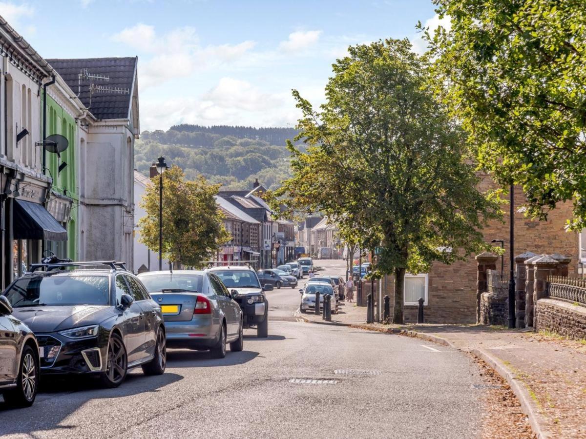 Waters Edge Apartment Ystradgynlais Dış mekan fotoğraf